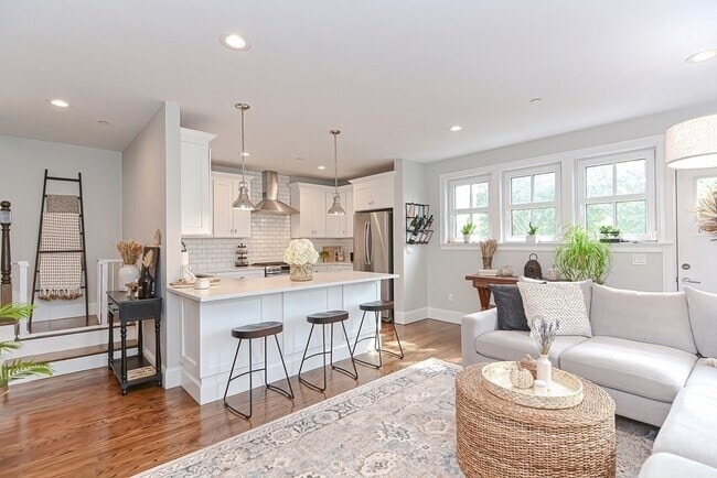 Photo - 52 River St Unit #7