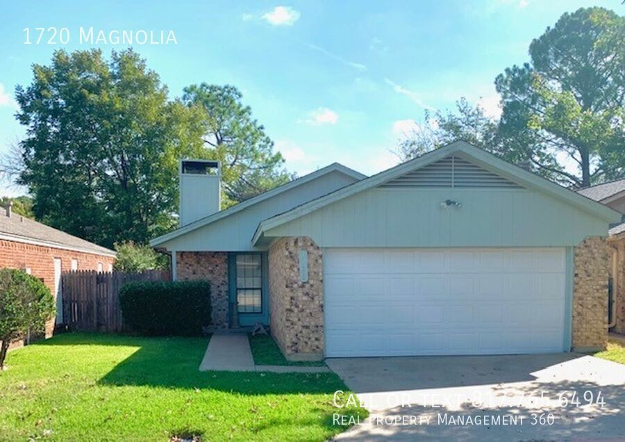 1720 Magnolia- - 1720 Magnolia- House