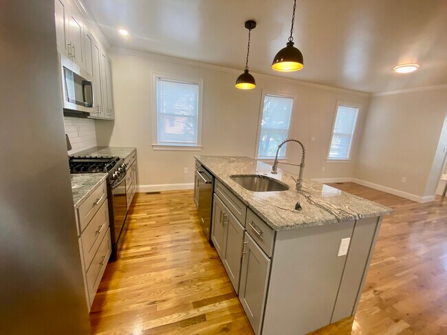 Photo - 96 Willis Ave Unit 94 Willis Ave