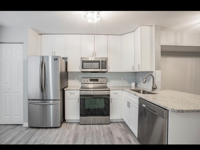 Photo - 704 Brigadoon Dr Townhome