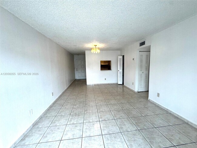 Photo - 888 NE 132nd St Unit 207