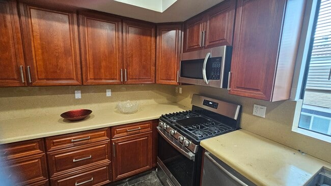 Photo - 10620 Eastborne Ave Unit 202