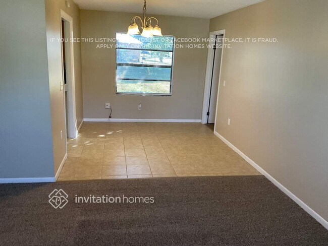 Photo - 1856 Edith St NE