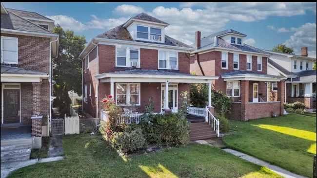 Building Photo - 630 Hill Top Dr