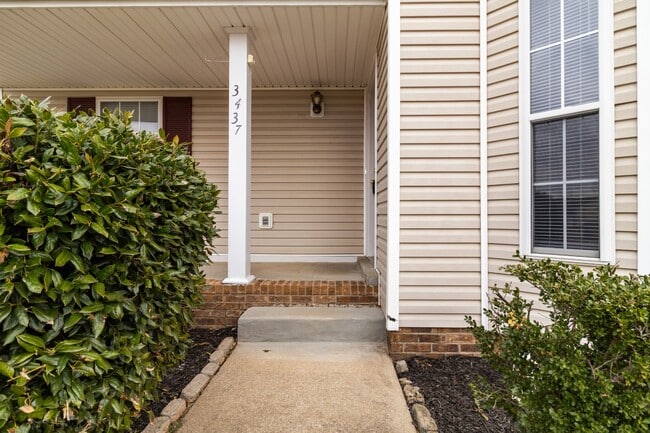 Photo - 3437 Kingfisher Dr