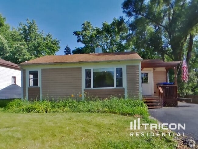 Building Photo - 9119 Memory Trail Rental