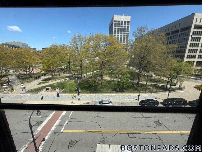 Photo - 60 Franklin St Unidad 404