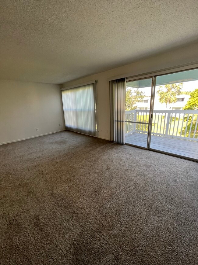 Photo - Sailpoint Bay Apartments