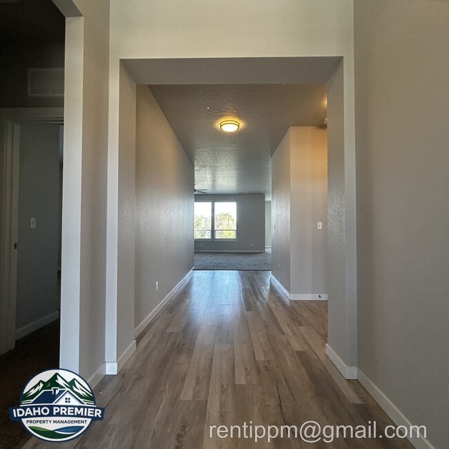 Photo - 1340 W Brink St