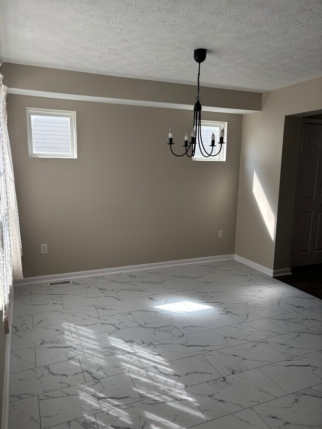 Photo - 1150 Chapman Ln