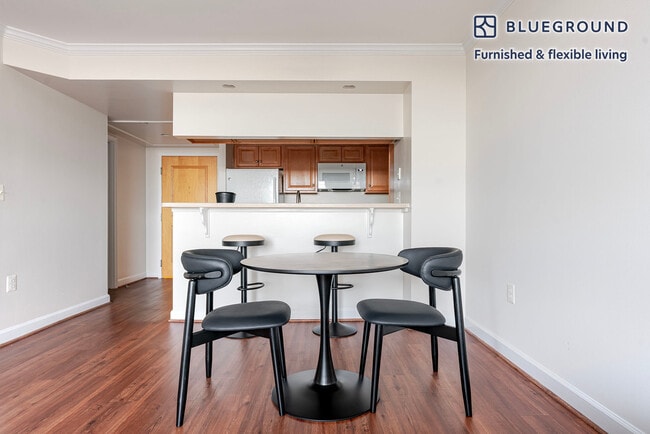 Photo - 3900 Fairfax Dr Unidad FL16-ID1204