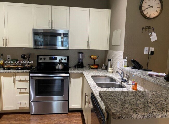 Photo - 3209 Gold Ln