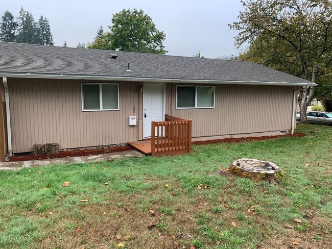 Building Photo - Eco-Conscious Living in This Charming Pet-Friendly Home