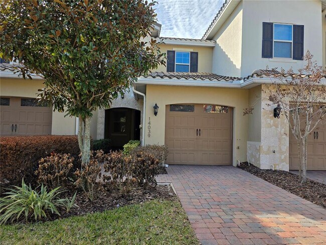 Photo - 14039 Helsby St