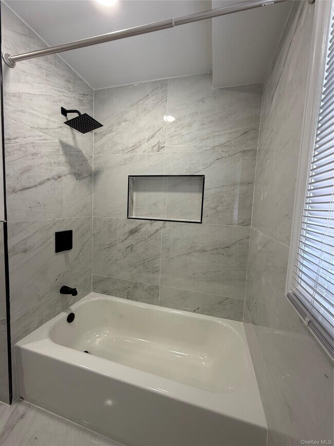 21 Cochran Pl