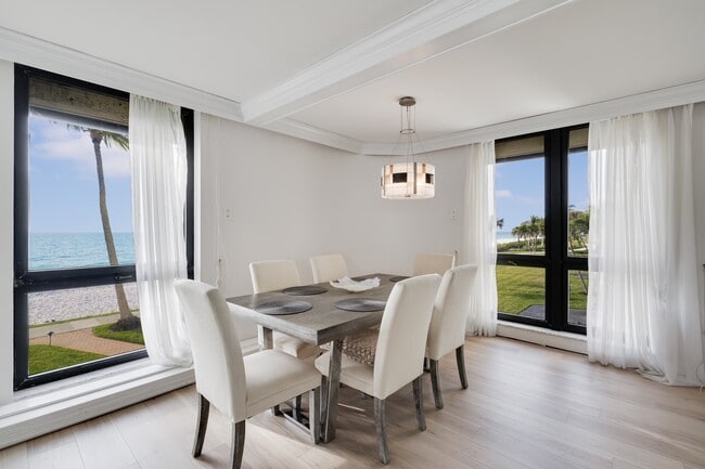 Photo - 4005 GULF SHORE Blvd N Unit 106