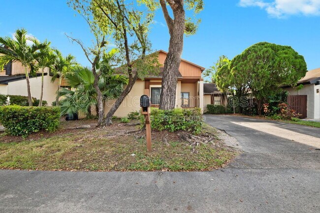 Photo - 4332 SW 148th Pl