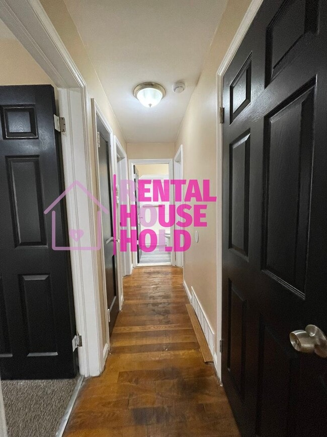 Photo - Security Deposit Slashed just $500~ 3 BEDR...