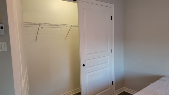 Photo - 200 Rue Des Manoirs Unité 4 ½ for rent at $1,850