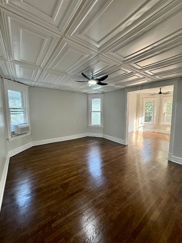 Photo - 1832 W Greenleaf Ave