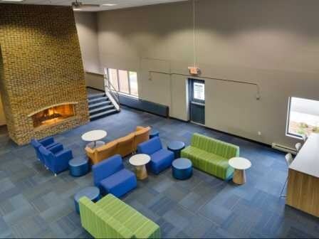 Fotografía del edificio - E Street Flats - Student Housing