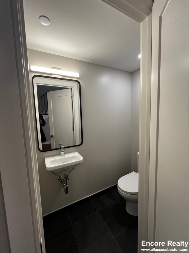 Photo - 39 Harvard Way Unit 1