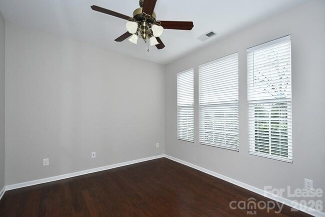 Photo - 8204 Viewpoint Lane