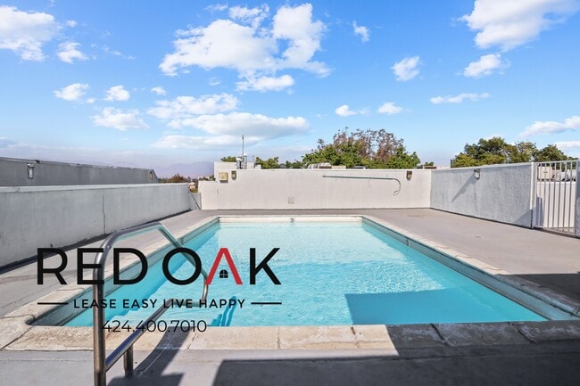Photo - Essex Suites Apartments