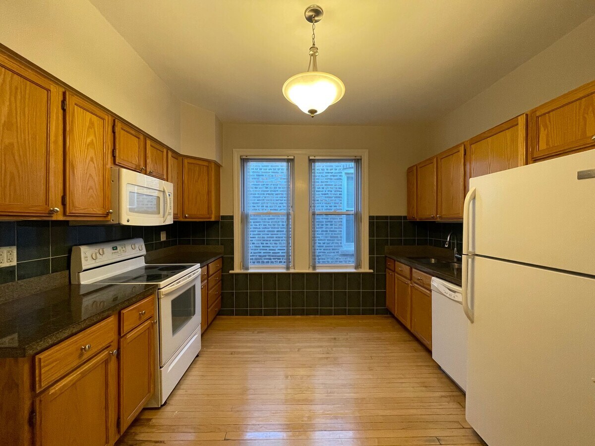 Photo - 2234 W Augusta Blvd Unit G