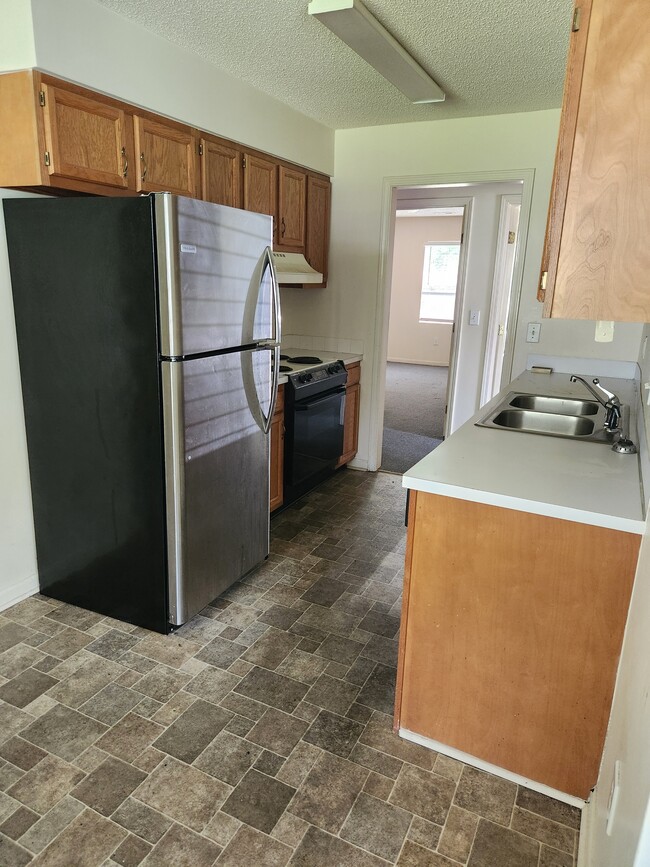 213 Bishop Ln Unit 2