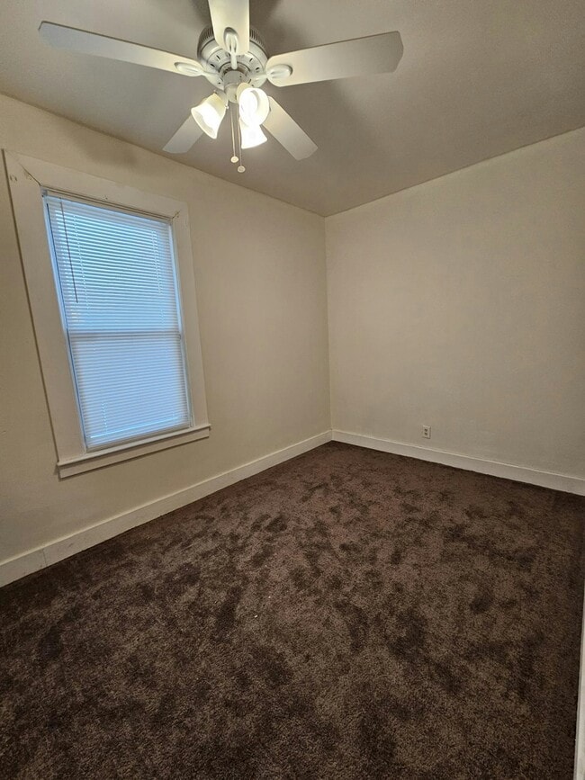 Photo - 295 Marston St