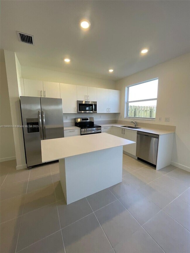 Photo - 2760 SE 26th Ave