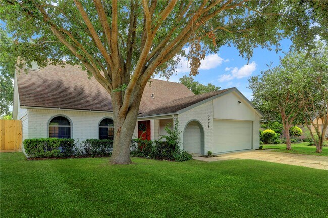 Photo - 7926 Windy Creek Dr