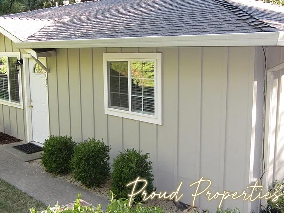 Photo - 2746 Tunnel St