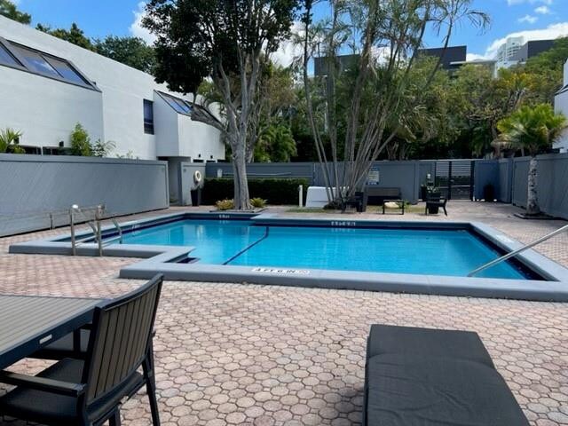 Photo - 2180 Brickell Ave