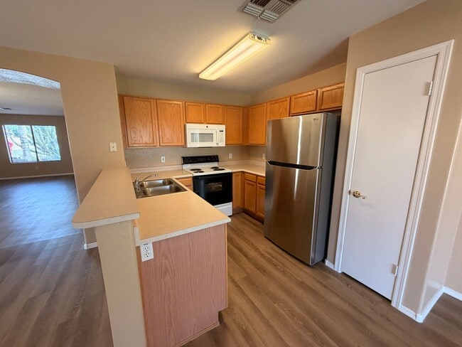 Photo - Charming 3Bdm 2Ba N. Phoenix Home with NO Carpets!