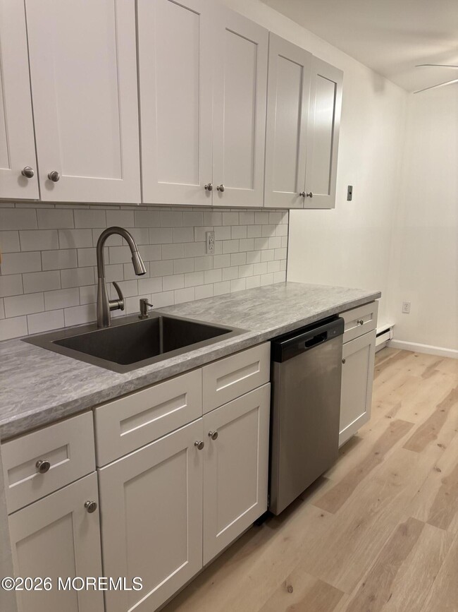 Photo - 223 Medford Ct