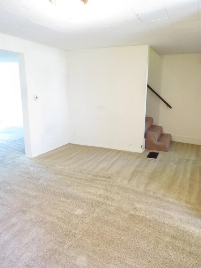 Photo - 607 E Dayton St