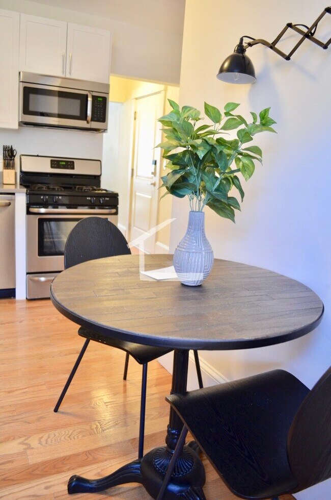 Photo - 37 E Springfield St Unit 3