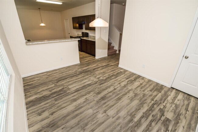 Photo - 2527 Verano Dr