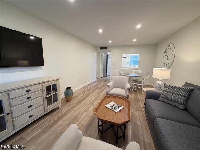 Photo - 180 Turtle Lake Ct Unit 206