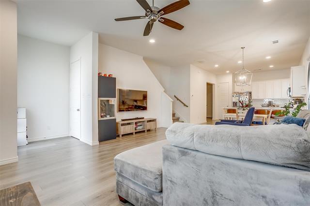 Photo - 207 Athenia Dr