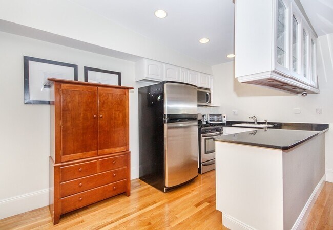 Photo - 477 Massachusetts Ave Unidad 5