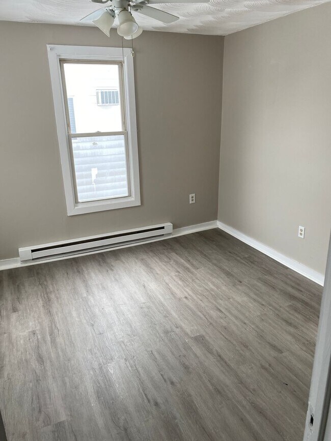 Photo - 712 S Irving Ave Unit 2nd floor