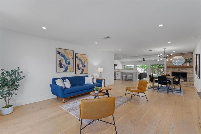 Photo - 3306 Whiteway Dr