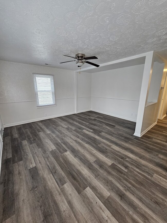 Photo - 9137 Hibben Ave