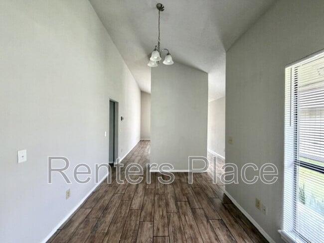 Photo - 1548 E 74th St