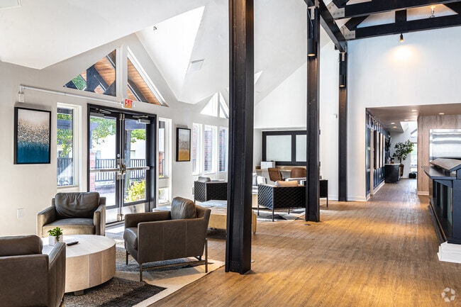 Casa club - Avia Apartments on College Blvd (Overland Park)