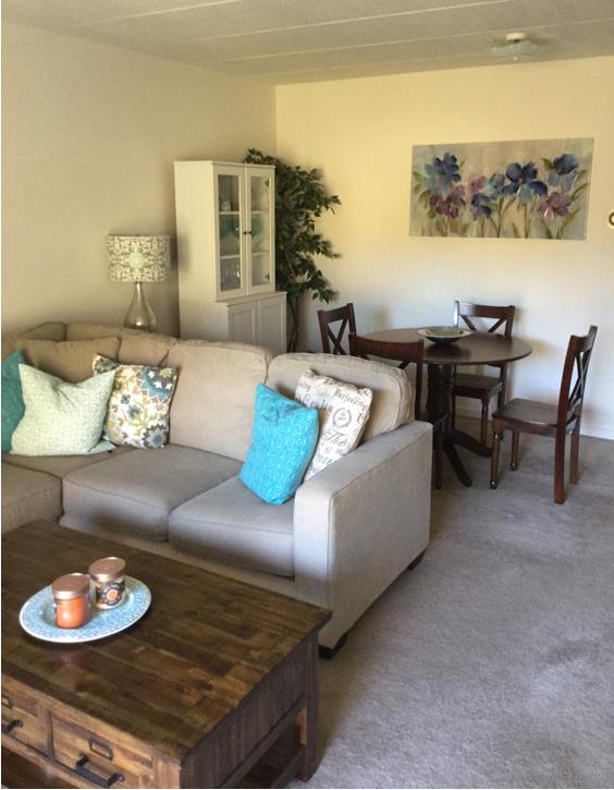 Traditional Living Room
