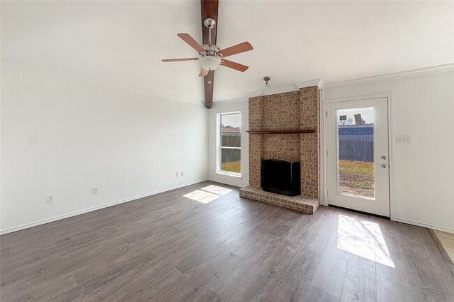 Photo - 1734 Sterling Ln